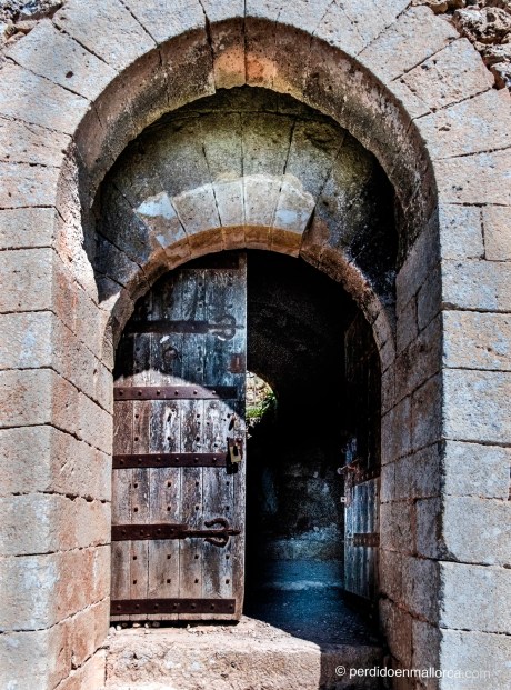 Castillo_Santueri_01